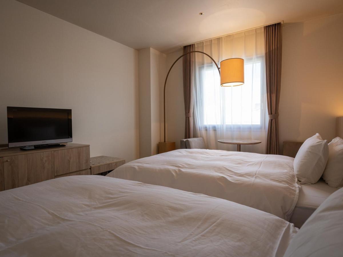 Hotel Flags Isahaya Nagasaki Bagian luar foto