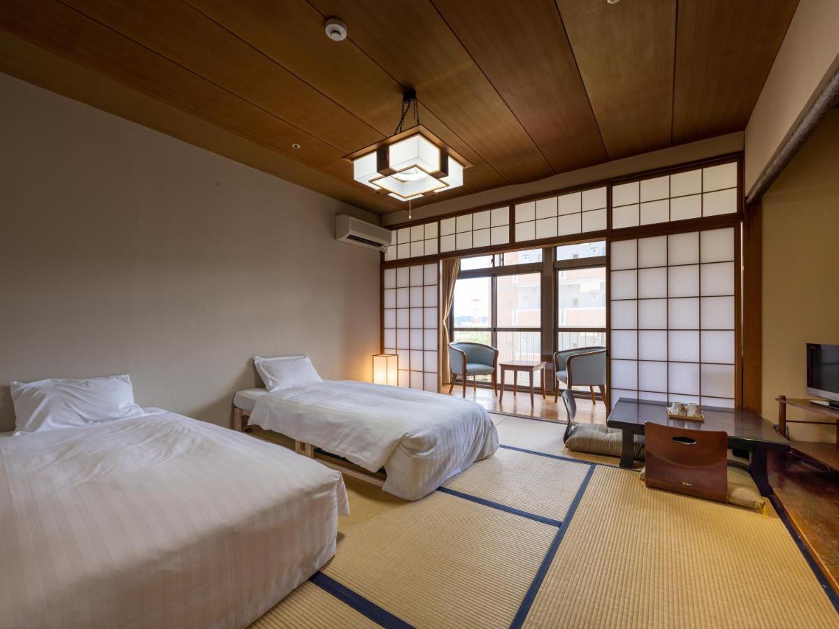 Hotel Flags Isahaya Nagasaki Bagian luar foto