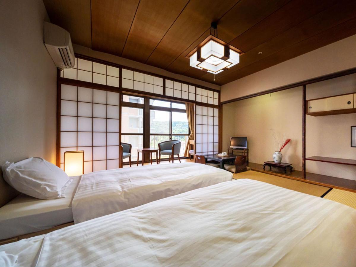 Hotel Flags Isahaya Nagasaki Bagian luar foto